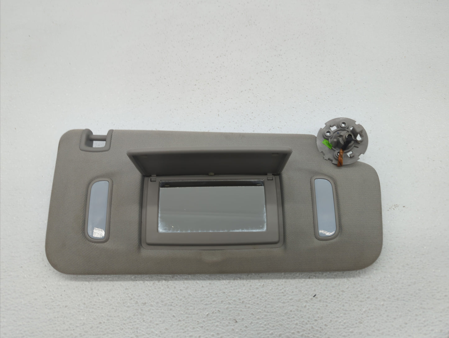 2010-2017 Chevrolet Equinox Sun Visor Shade Replacement Passenger Right Mirror Fits Fits 2010 2011 2012 2013 2014 2015 2016 