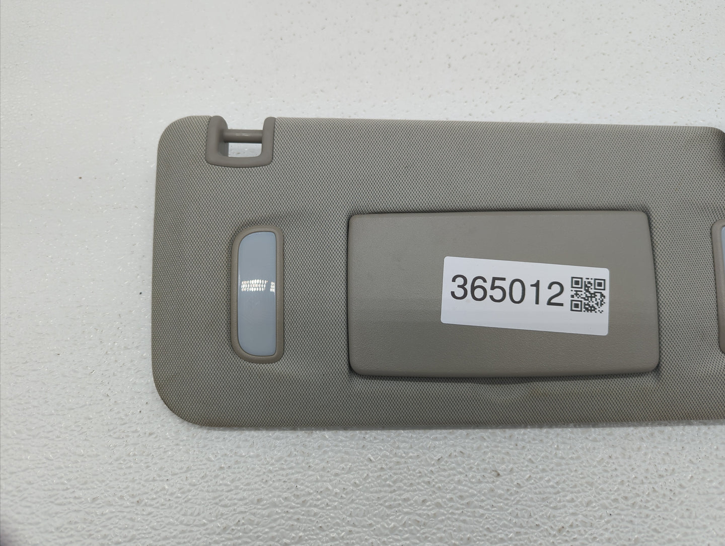 2010-2017 Chevrolet Equinox Sun Visor Shade Replacement Passenger Right Mirror Fits Fits 2010 2011 2012 2013 2014 2015 2016 