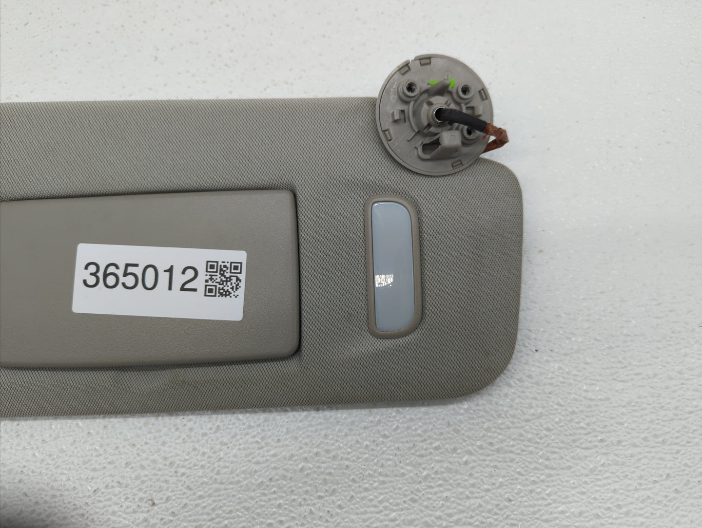 2010-2017 Chevrolet Equinox Sun Visor Shade Replacement Passenger Right Mirror Fits Fits 2010 2011 2012 2013 2014 2015 2016 