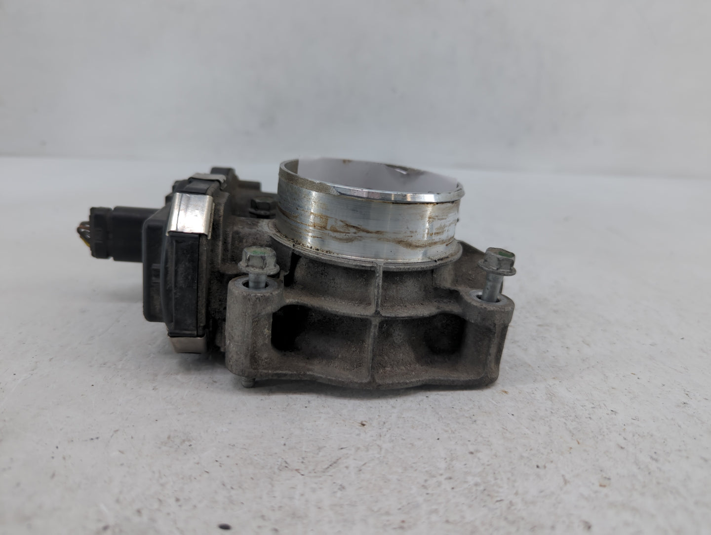 2012-2015 Chevrolet Equinox Throttle Body P/N:12627217DA 12632101CA Fits Fits 2012 2013 2014 2015 OEM Used Auto Parts - Oemu