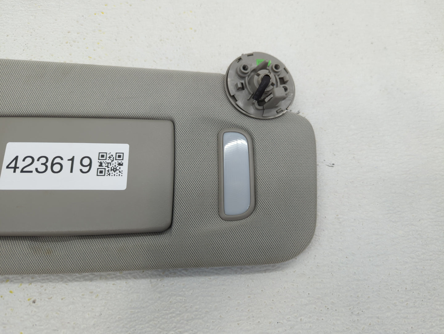 2010-2017 Chevrolet Equinox Sun Visor Shade Replacement Passenger Right Mirror Fits Fits 2010 2011 2012 2013 2014 2015 2016 