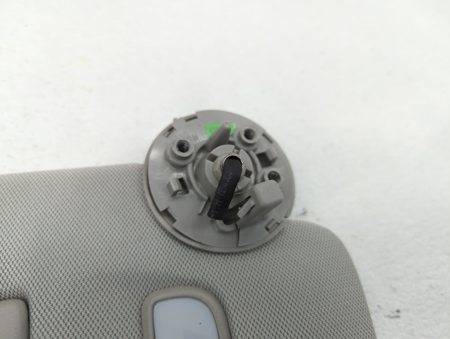 2010-2017 Chevrolet Equinox Sun Visor Shade Replacement Passenger Right Mirror Fits Fits 2010 2011 2012 2013 2014 2015 2016 