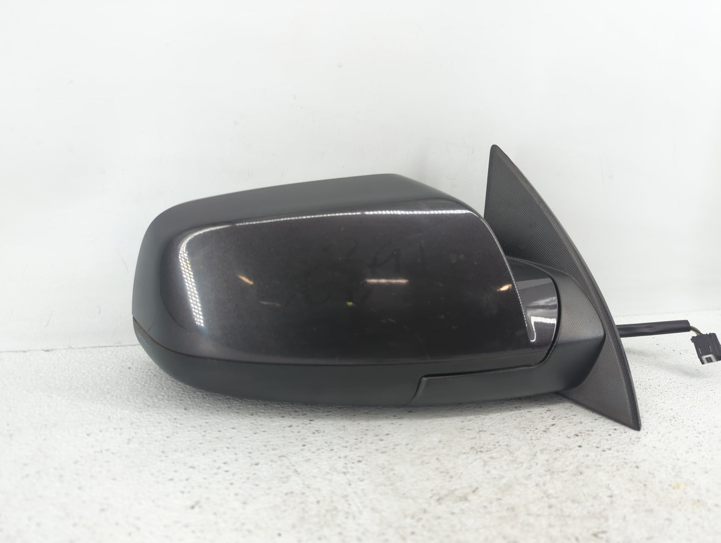 2011-2014 Chevrolet Equinox Passenger Side View Mirror - Right Door Mirror OEM Used - Oemusedautoparts1.com