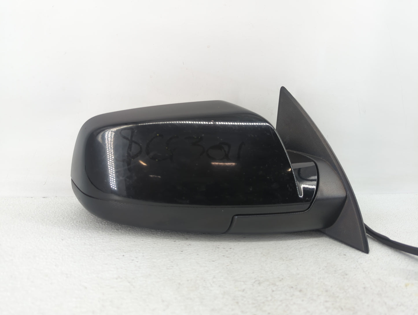 2011-2014 Chevrolet Equinox Passenger Side View Mirror - Right Door Mirror OEM Used - Oemusedautoparts1.com