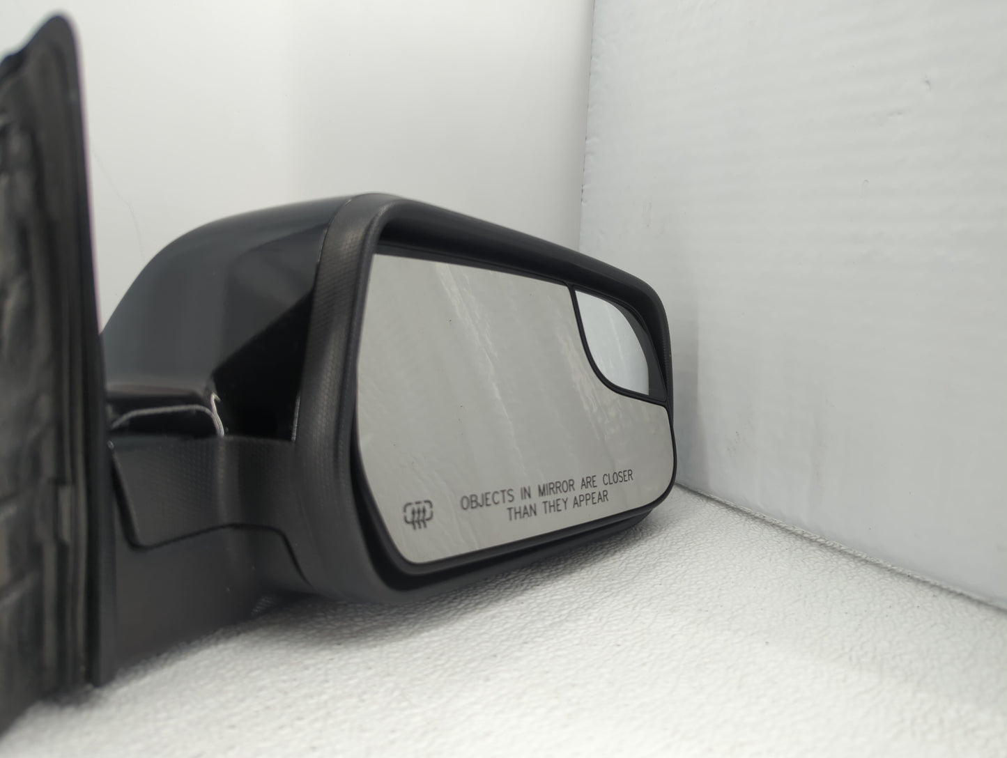 2011-2014 Chevrolet Equinox Passenger Side View Mirror - Right Door Mirror OEM Used - Oemusedautoparts1.com