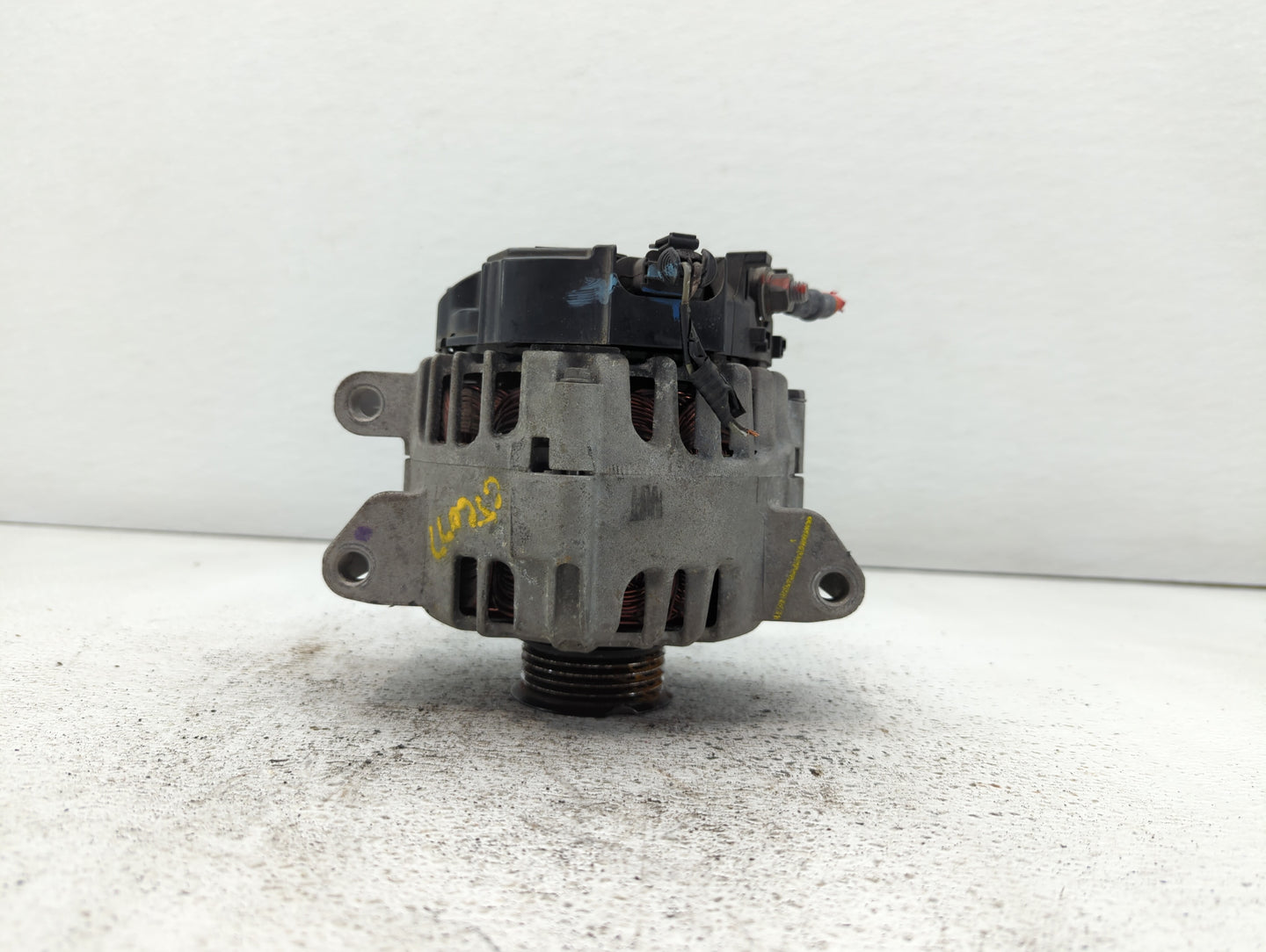 2010-2017 Chevrolet Equinox Alternator Replacement Generator Charging Assembly Engine OEM P/N:13500315 13588328 Fits OEM Use