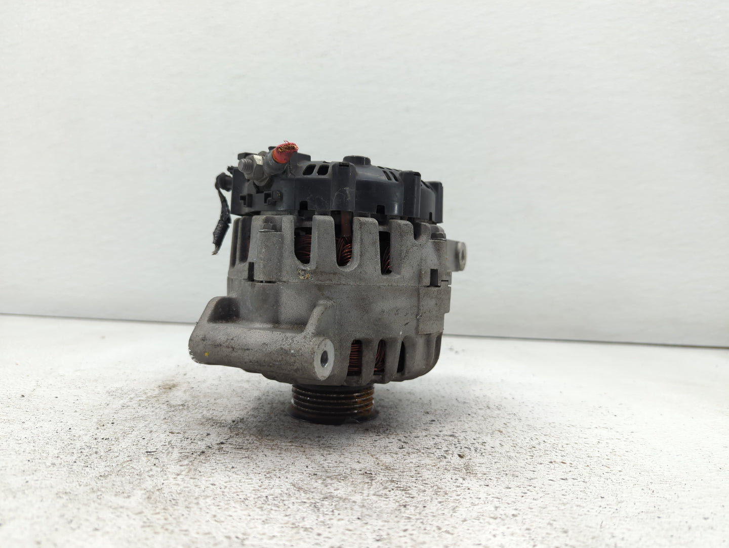 2010-2017 Chevrolet Equinox Alternator Replacement Generator Charging Assembly Engine OEM P/N:13500315 13588328 Fits OEM Use