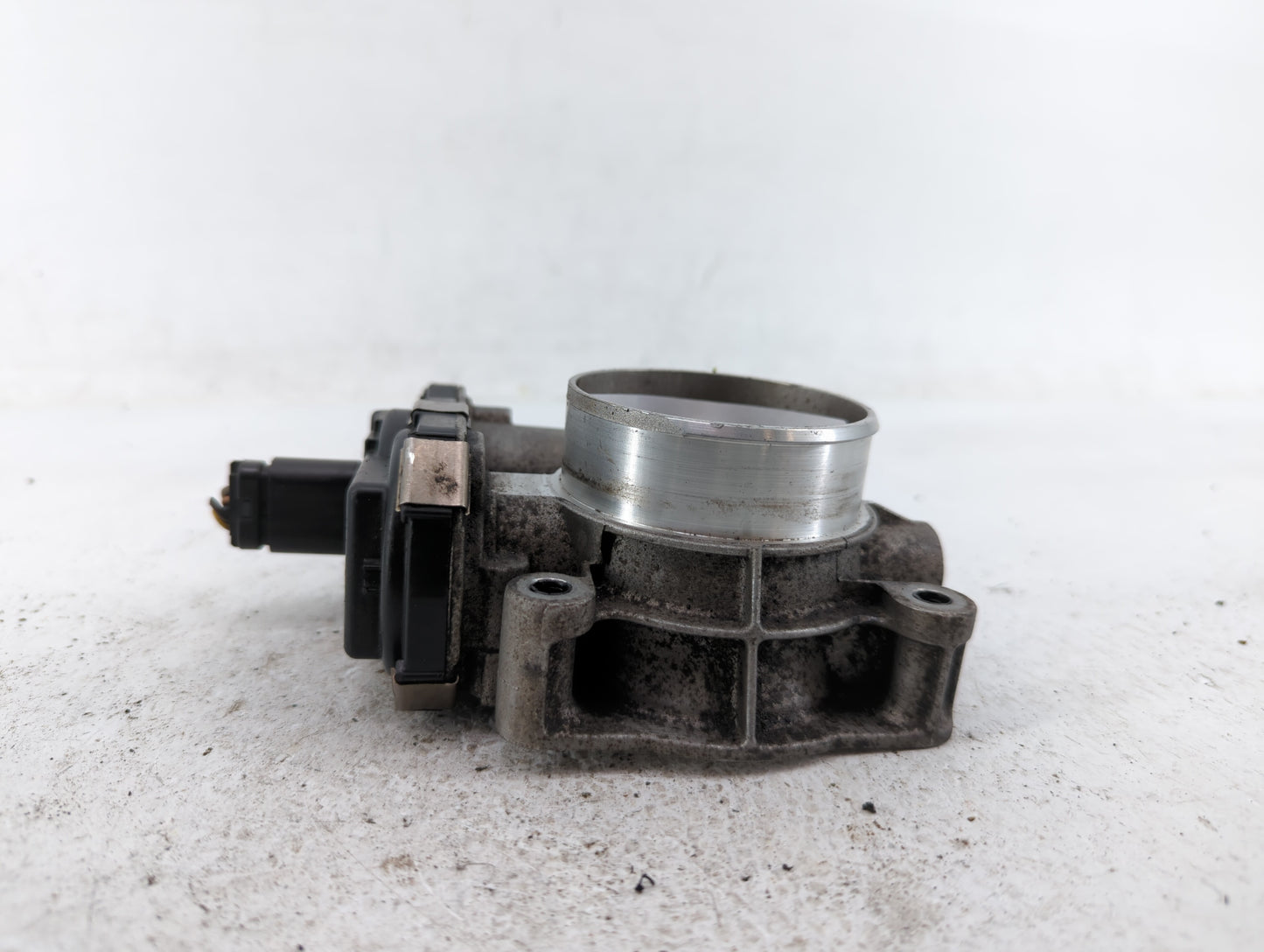 2012-2015 Chevrolet Equinox Throttle Body P/N:12632101CA Fits Fits 2012 2013 2014 2015 OEM Used Auto Parts - Oemusedautopart