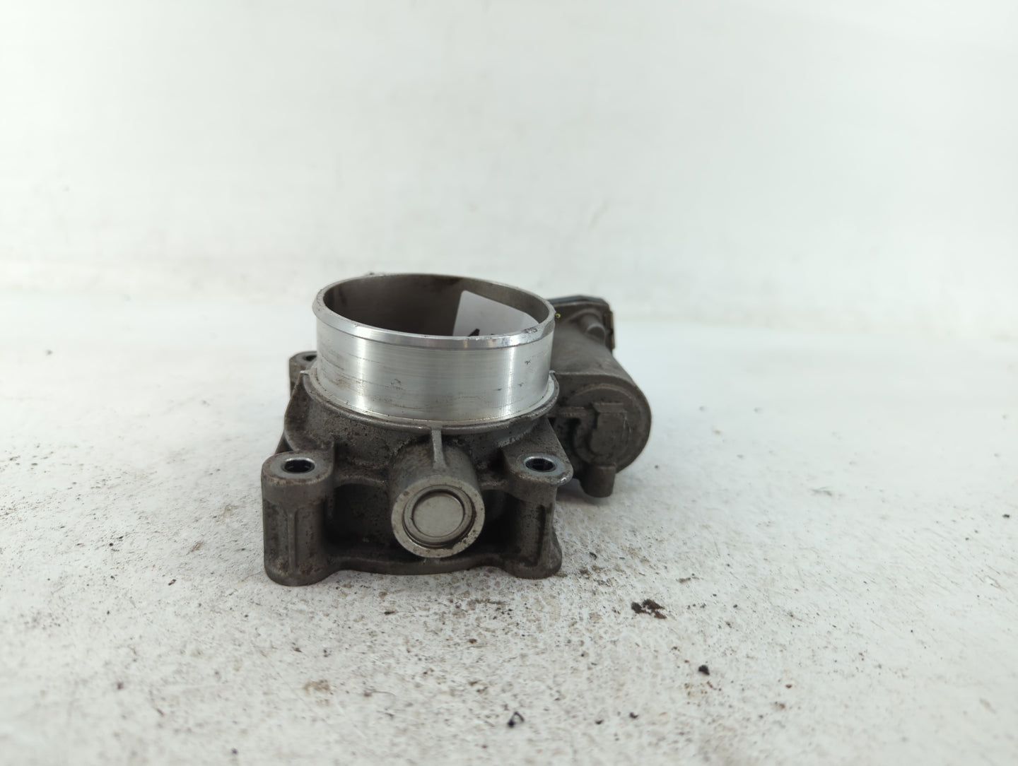 2012-2015 Chevrolet Equinox Throttle Body P/N:12632101CA Fits Fits 2012 2013 2014 2015 OEM Used Auto Parts - Oemusedautopart