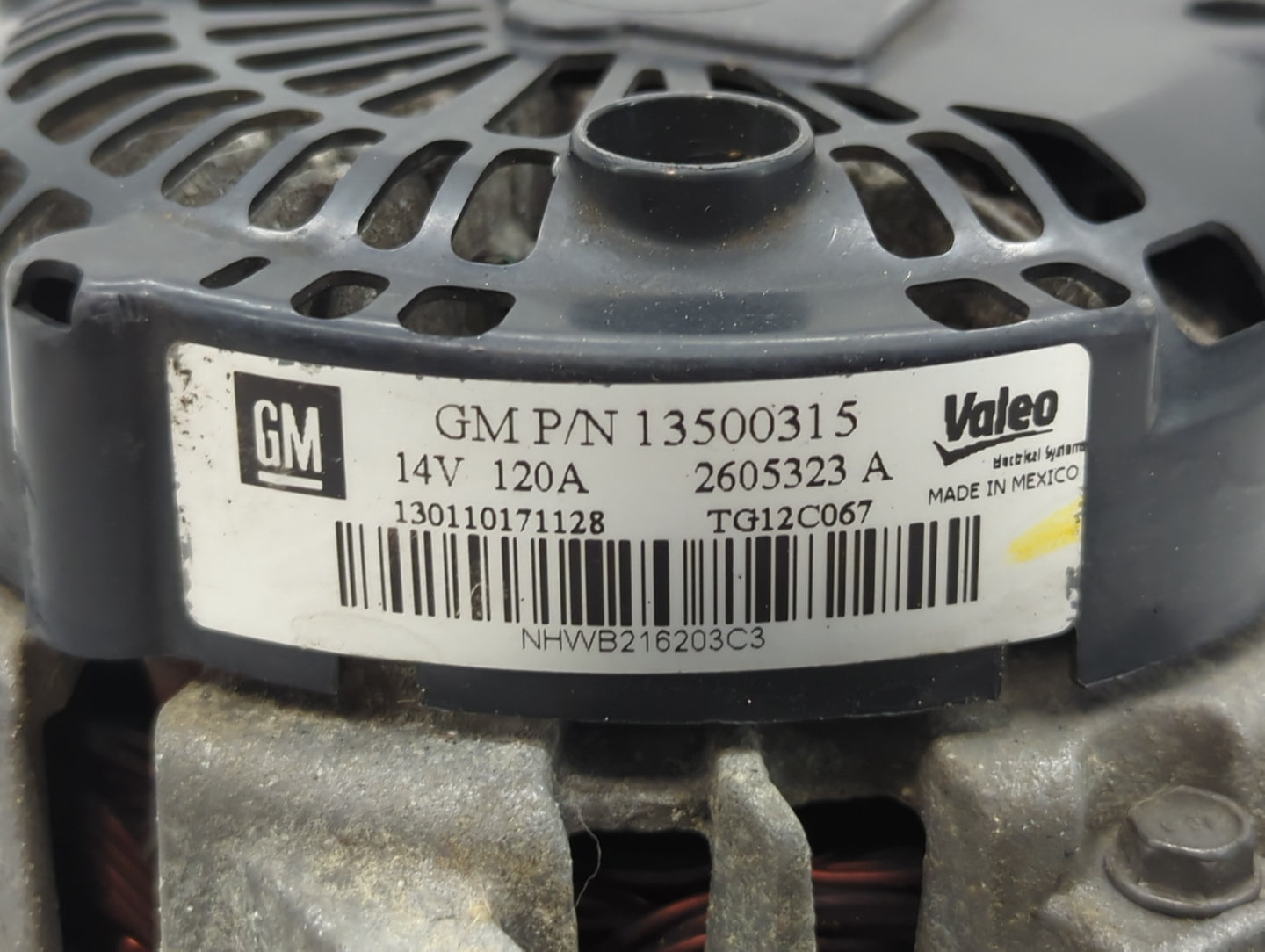 2010-2017 Chevrolet Equinox Alternator Replacement Generator Charging Assembly Engine OEM P/N:13500315 13588328 Fits OEM Use