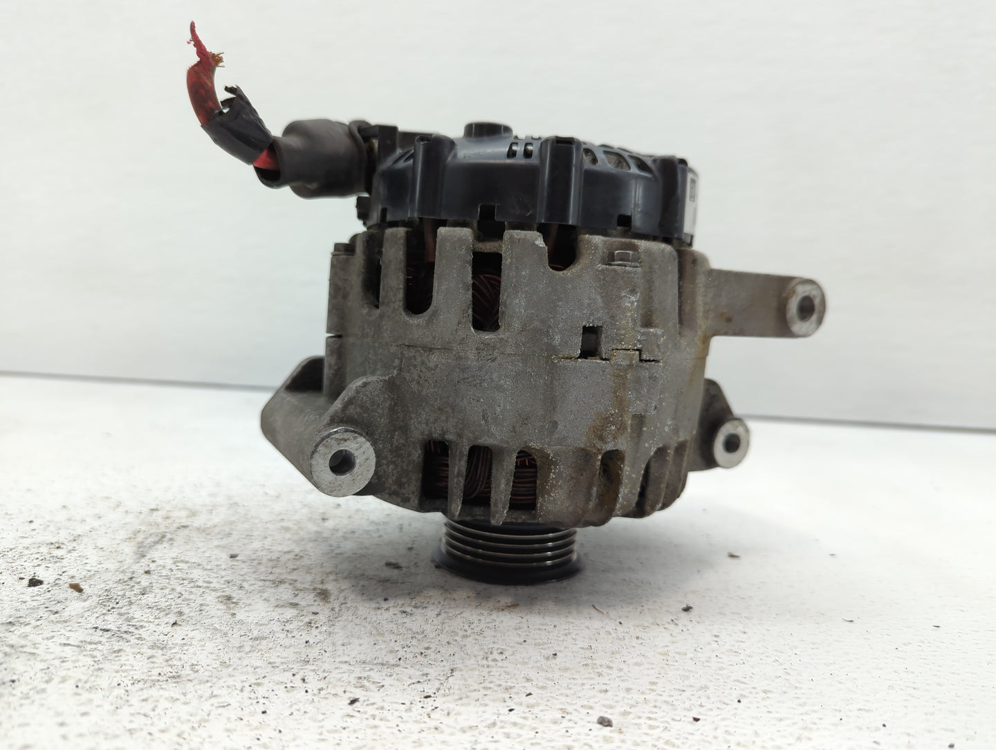 2010-2017 Chevrolet Equinox Alternator Replacement Generator Charging Assembly Engine OEM P/N:13500315 13588328 Fits OEM Use