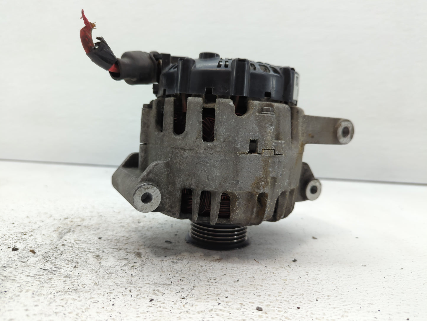 2010-2017 Chevrolet Equinox Alternator Replacement Generator Charging Assembly Engine OEM P/N:13500315 13588328 Fits OEM Use