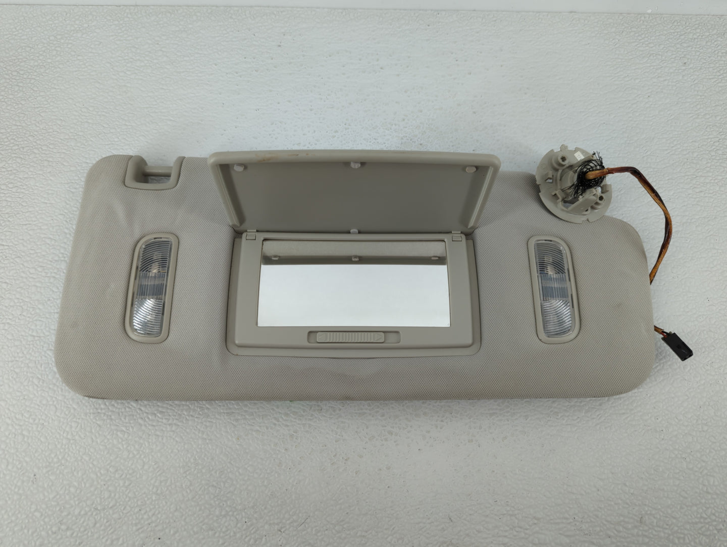 2010-2017 Chevrolet Equinox Sun Visor Shade Replacement Passenger Right Mirror Fits Fits 2010 2011 2012 2013 2014 2015 2016 