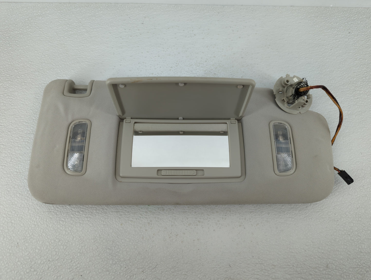 2010-2017 Chevrolet Equinox Sun Visor Shade Replacement Passenger Right Mirror Fits Fits 2010 2011 2012 2013 2014 2015 2016 