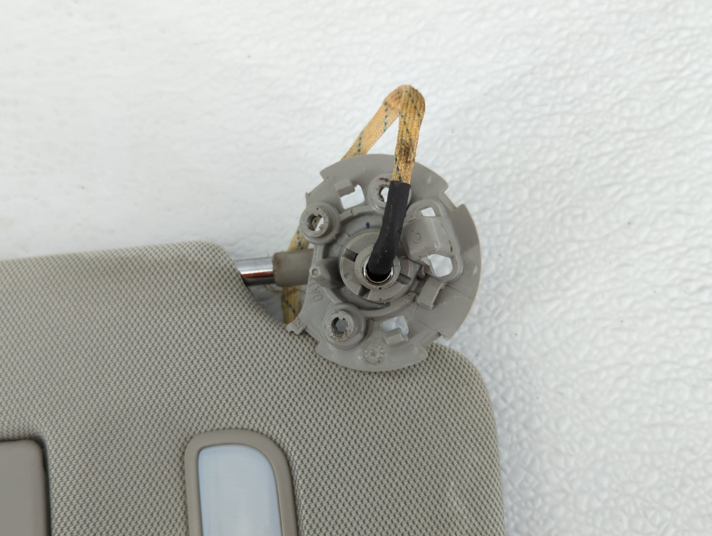 2010-2017 Chevrolet Equinox Sun Visor Shade Replacement Passenger Right Mirror Fits Fits 2010 2011 2012 2013 2014 2015 2016 