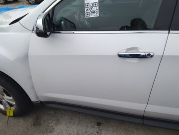 2012-2017 Chevrolet Equinox Driver Front Door Oem 5044657 - Oemusedautoparts1.com