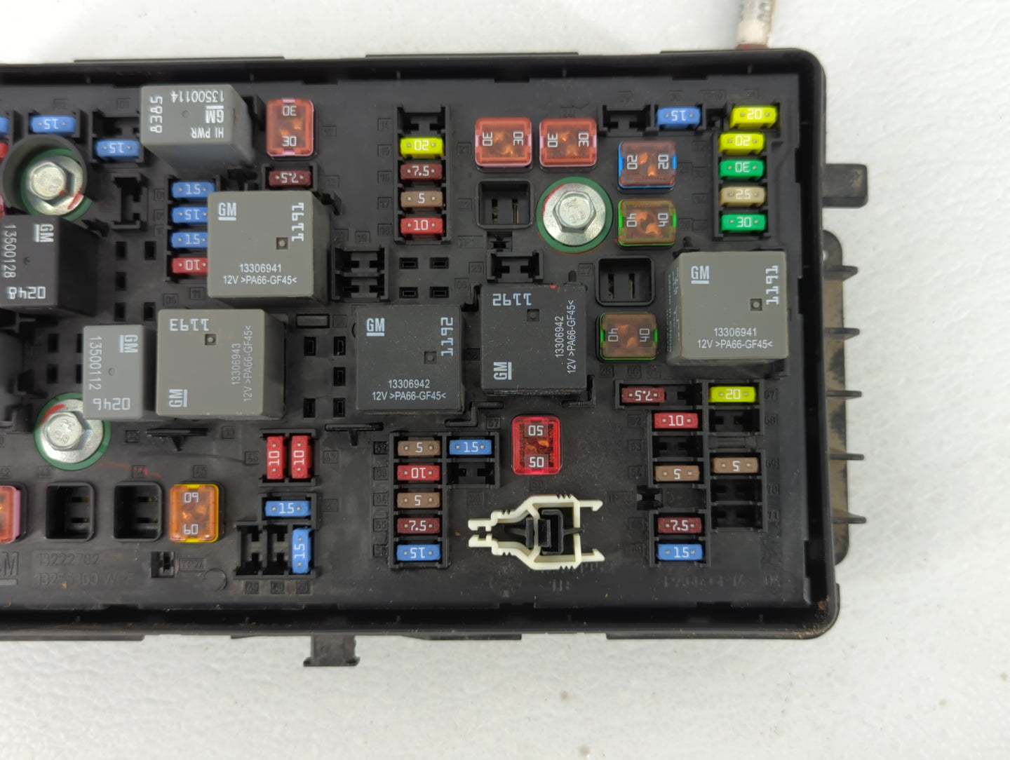 2013-2016 Chevrolet Equinox Fusebox Fuse Box Panel Relay Module P/N:95216200 Fits Fits 2013 2014 2015 2016 OEM Used Auto Par