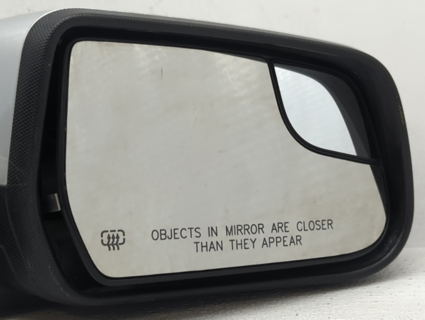 2011-2014 Chevrolet Equinox Passenger Side View Mirror - Right Door Mirror OEM Used - Oemusedautoparts1.com