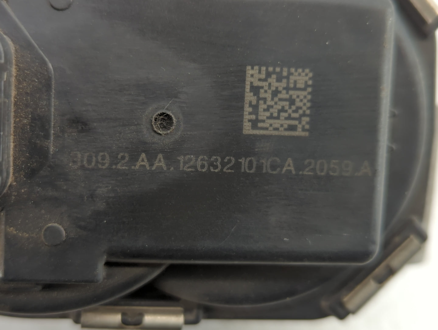 2012-2015 Chevrolet Equinox Throttle Body P/N:12632101CA Fits Fits 2012 2013 2014 2015 OEM Used Auto Parts - Oemusedautopart