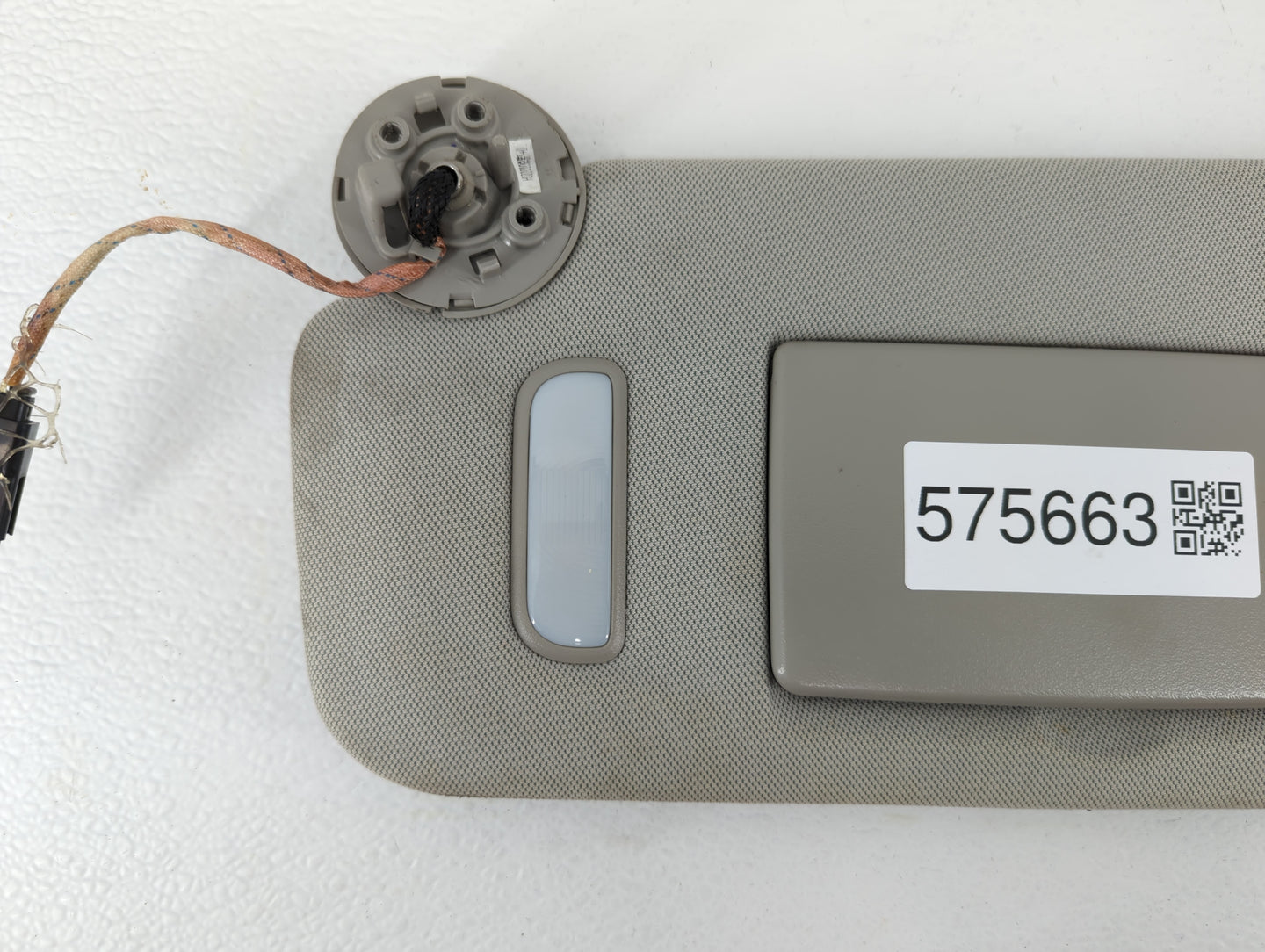 2010-2017 Chevrolet Equinox Sun Visor Shade Replacement Passenger Right Mirror Fits Fits 2010 2011 2012 2013 2014 2015 2016 