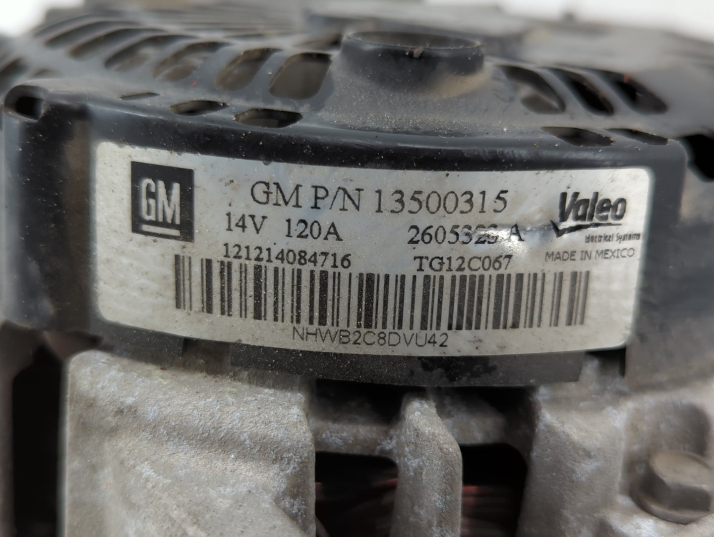 2010-2017 Chevrolet Equinox Alternator Replacement Generator Charging Assembly Engine OEM P/N:13500315 Fits OEM Used Auto Pa