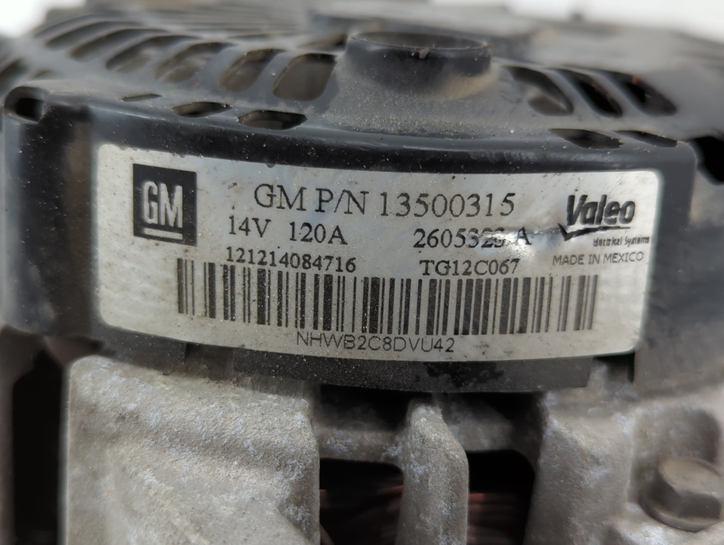 2010-2017 Chevrolet Equinox Alternator Replacement Generator Charging Assembly Engine OEM P/N:13500315 Fits OEM Used Auto Pa