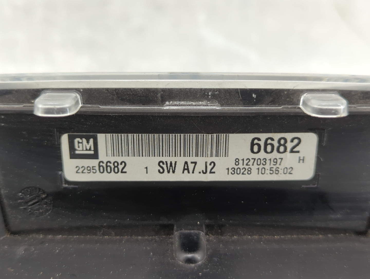 2013-2017 Chevrolet Equinox Instrument Cluster Speedometer Gauges P/N:22956682 Fits Fits 2013 2014 2015 2016 2017 OEM Used A