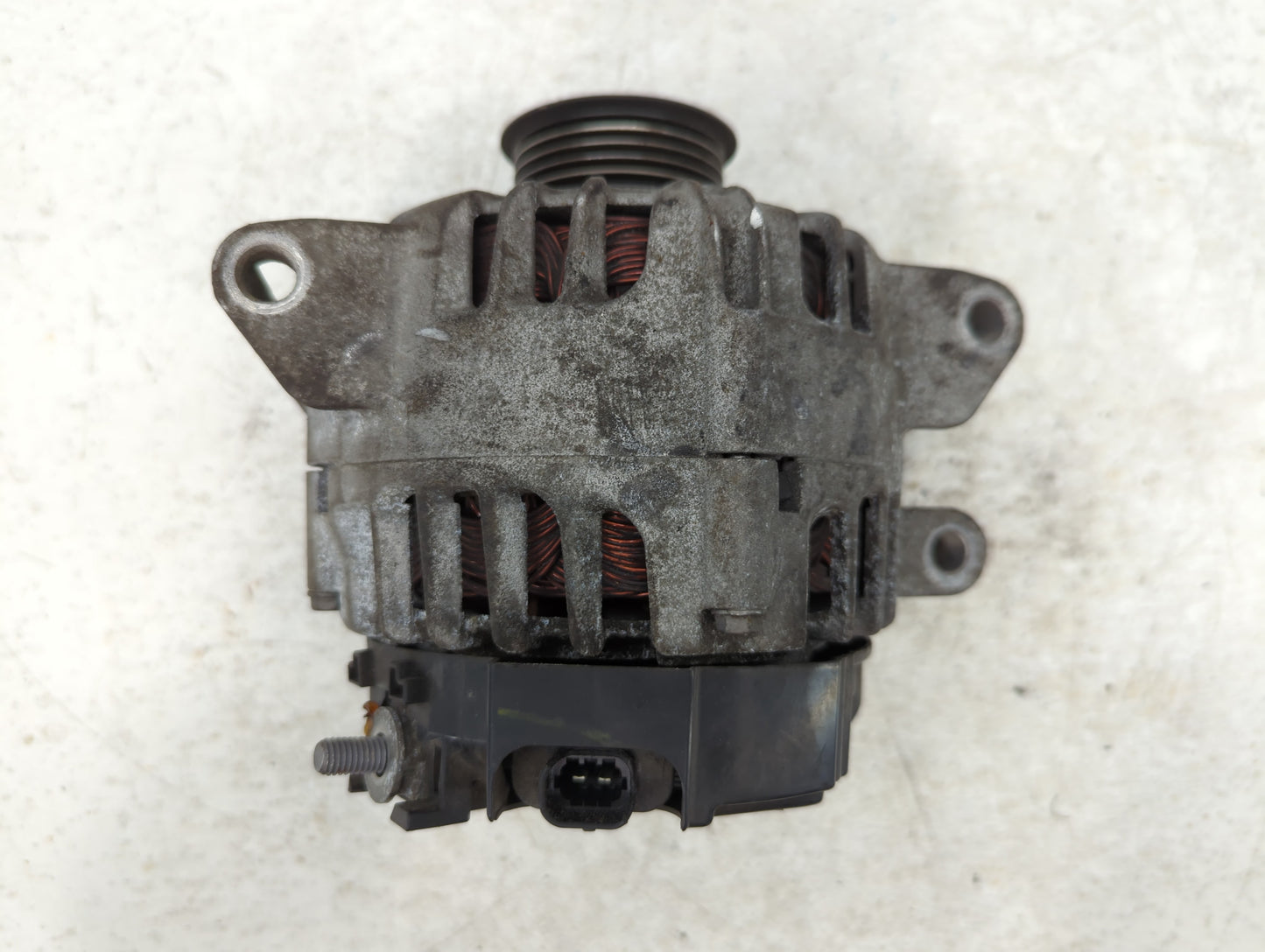 2010-2017 Chevrolet Equinox Alternator Replacement Generator Charging Assembly Engine OEM P/N:13500315 Fits OEM Used Auto Pa