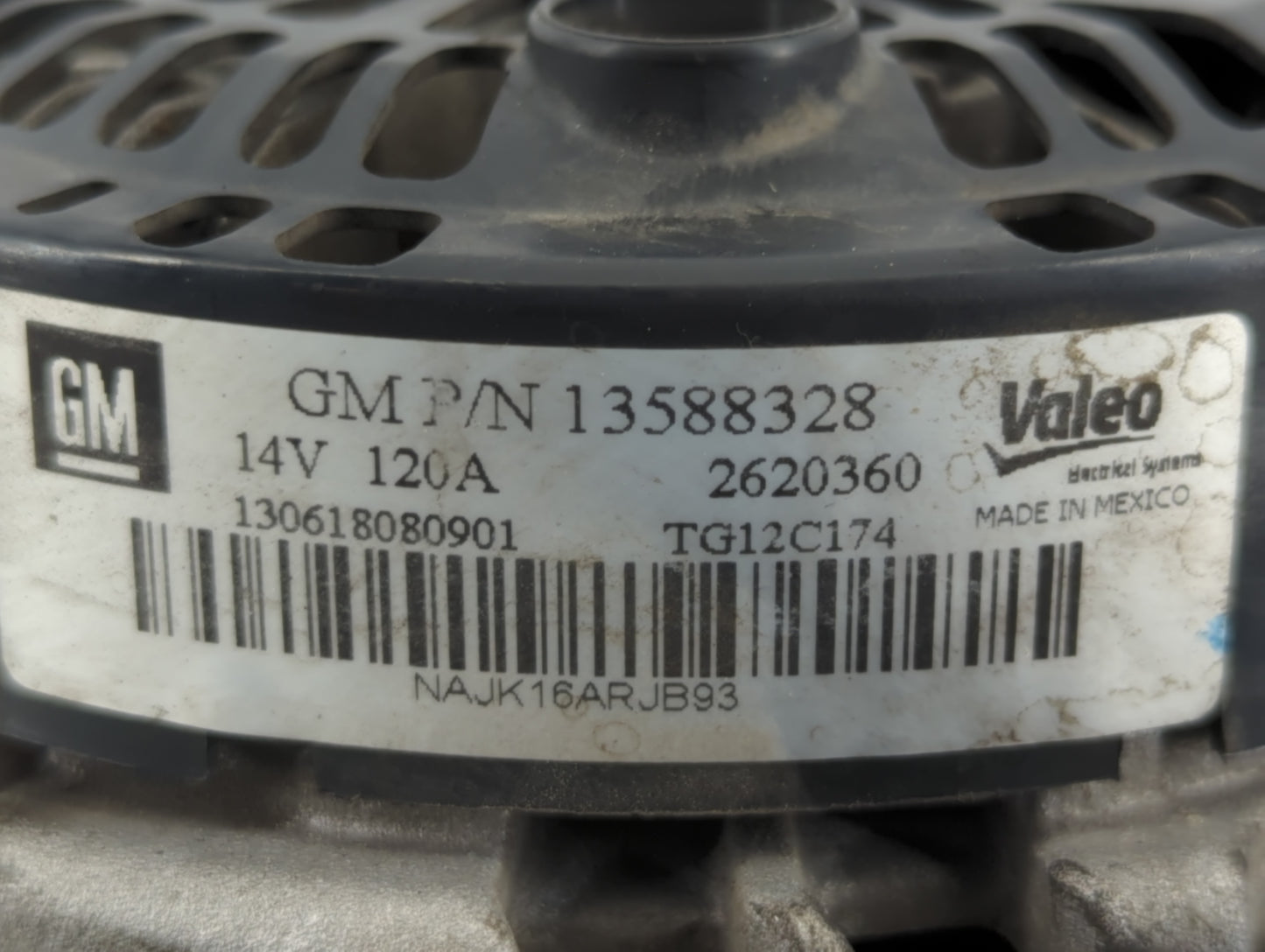 2010-2017 Chevrolet Equinox Alternator Replacement Generator Charging Assembly Engine OEM P/N:13588328 Fits OEM Used Auto Pa