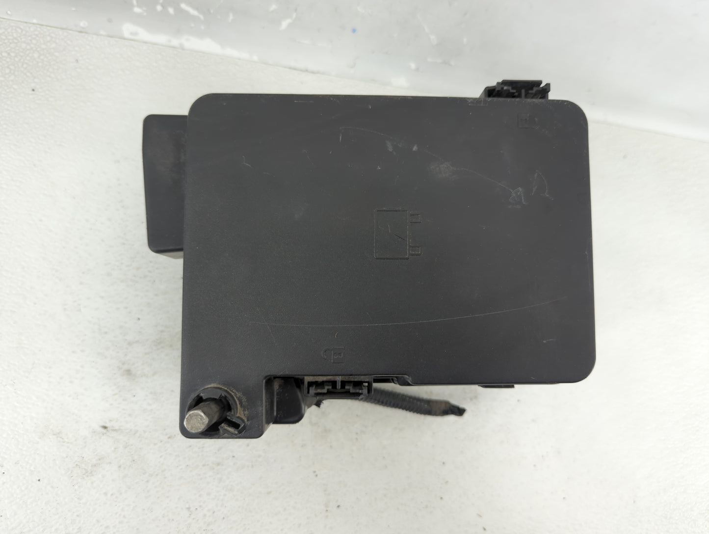 2013-2016 Chevrolet Equinox Fusebox Fuse Box Panel Relay Module P/N:22929763_01 Fits Fits 2013 2014 2015 2016 OEM Used Auto 