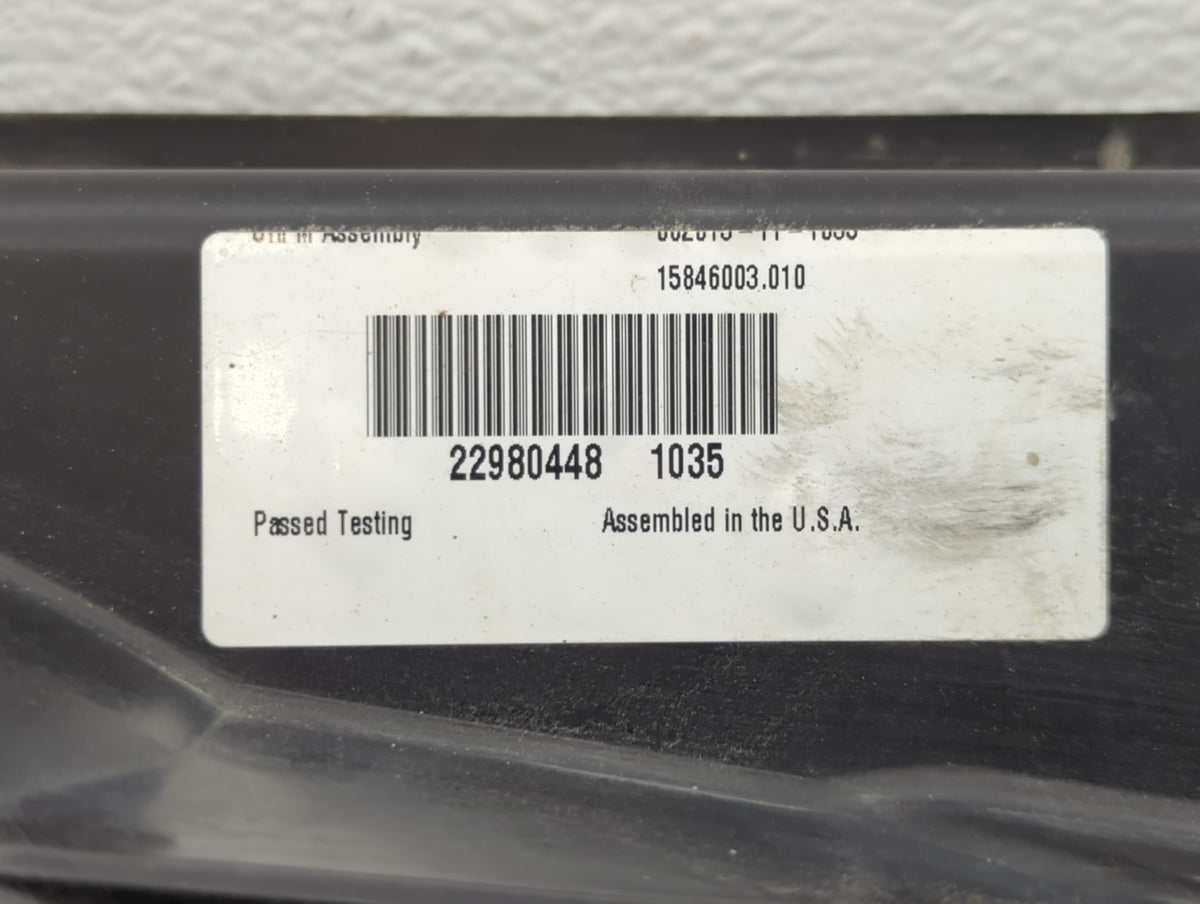 2010-2017 Chevrolet Equinox Left Radiator Fan Motor Assembly Black - Oemusedautoparts1.com