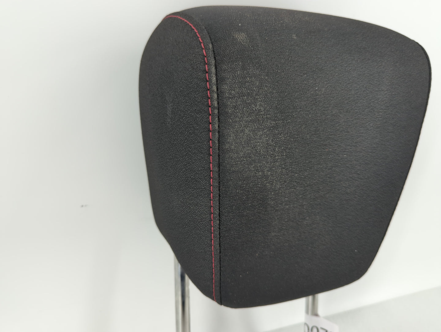 Chevrolet Equinox Headrest Head Rest Front Driver Passenger Seat Black - Oemusedautoparts1.com