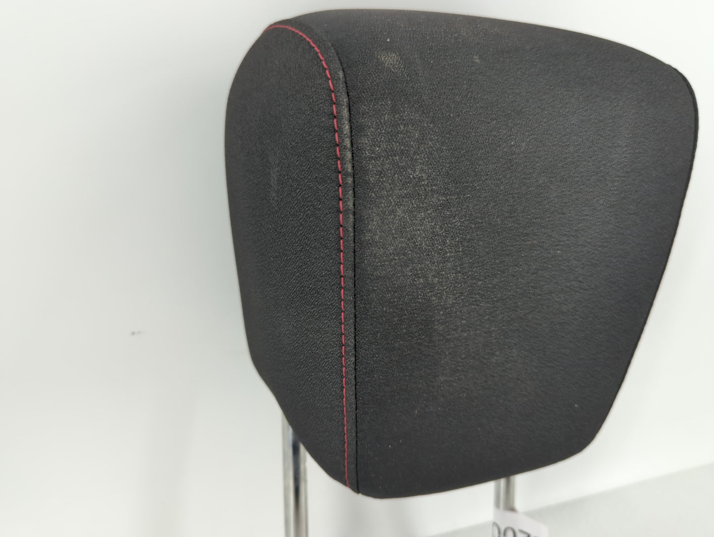 Chevrolet Equinox Headrest Head Rest Front Driver Passenger Seat Black - Oemusedautoparts1.com