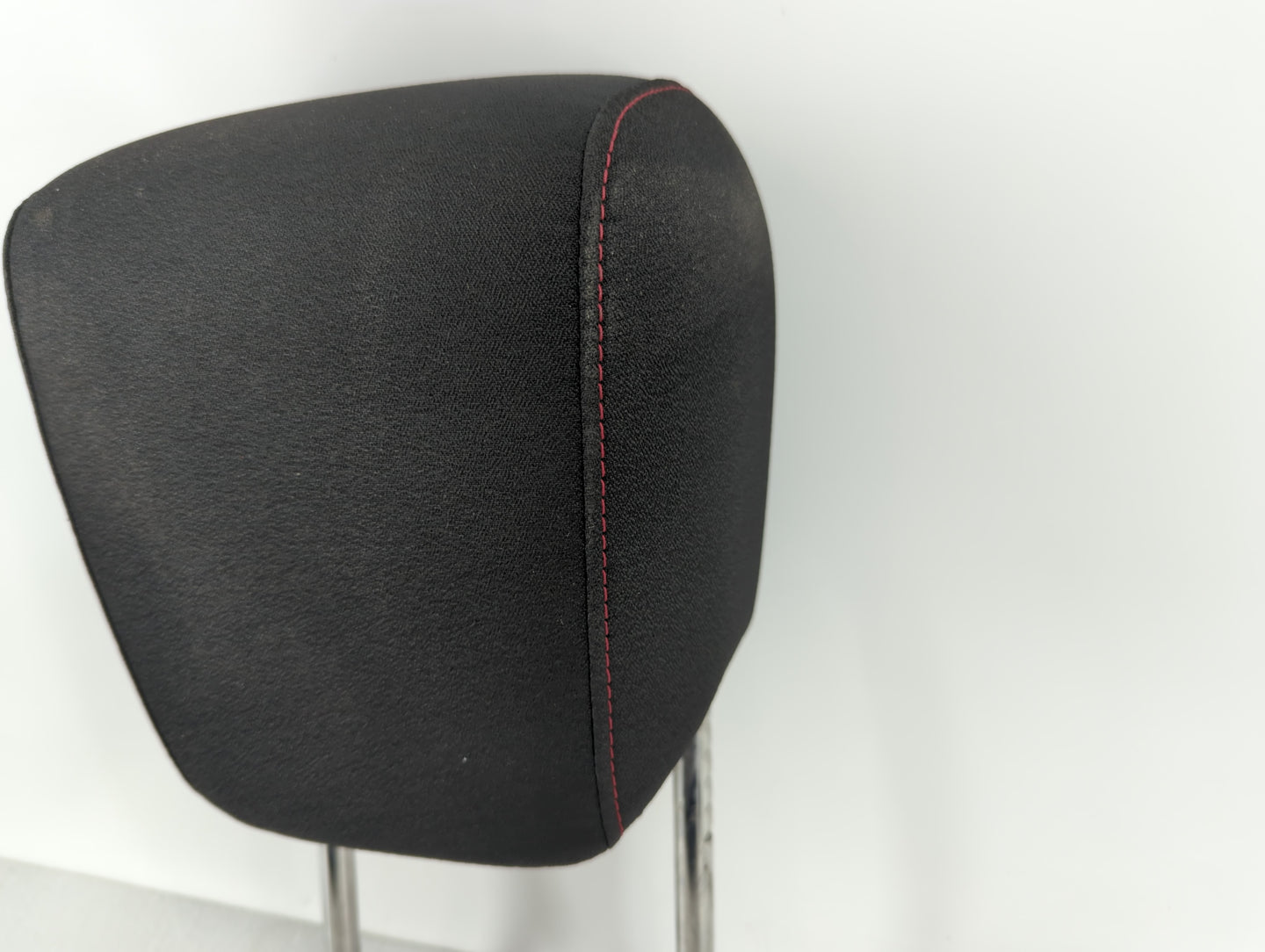 Chevrolet Equinox Headrest Head Rest Front Driver Passenger Seat Black - Oemusedautoparts1.com