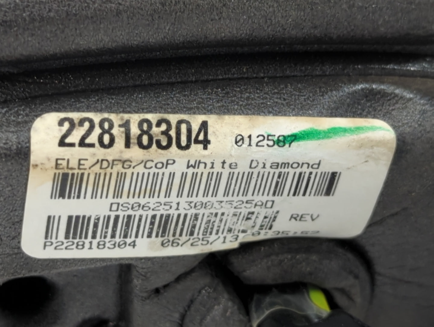 2011-2014 Chevrolet Equinox Passenger Side View Mirror - Right Door Mirror OEM Used - Oemusedautoparts1.com