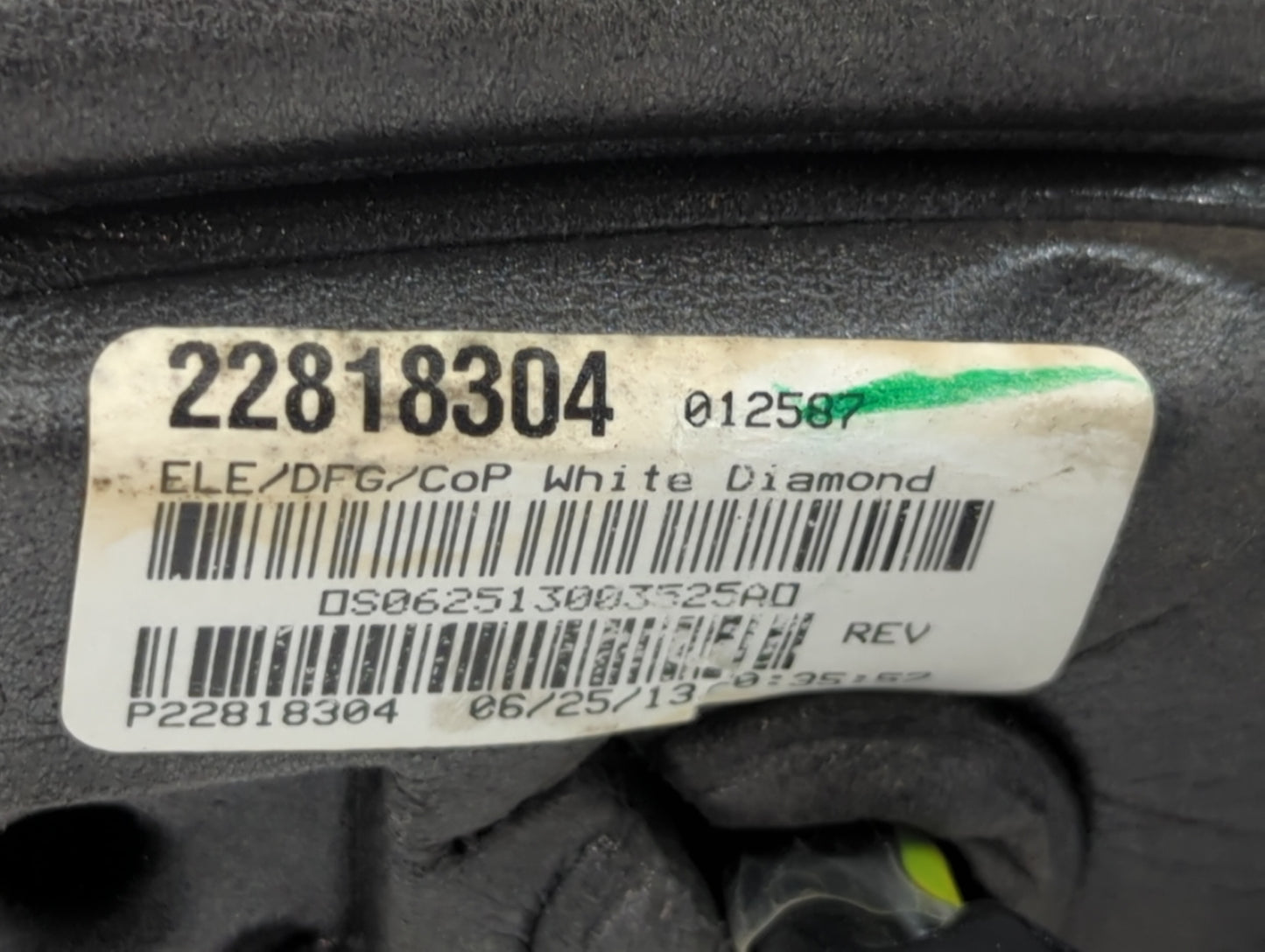 2011-2014 Chevrolet Equinox Passenger Side View Mirror - Right Door Mirror OEM Used - Oemusedautoparts1.com