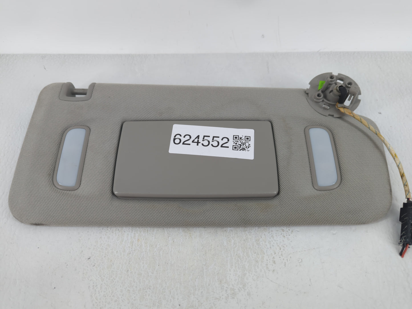 2010-2017 Chevrolet Equinox Sun Visor Shade Replacement Passenger Right Mirror Fits Fits 2010 2011 2012 2013 2014 2015 2016 