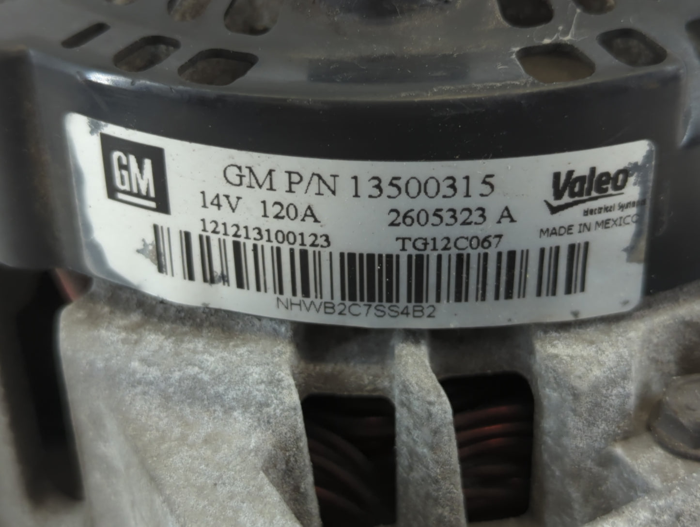 2010-2017 Chevrolet Equinox Alternator Replacement Generator Charging Assembly Engine OEM P/N:13500315 Fits OEM Used Auto Pa