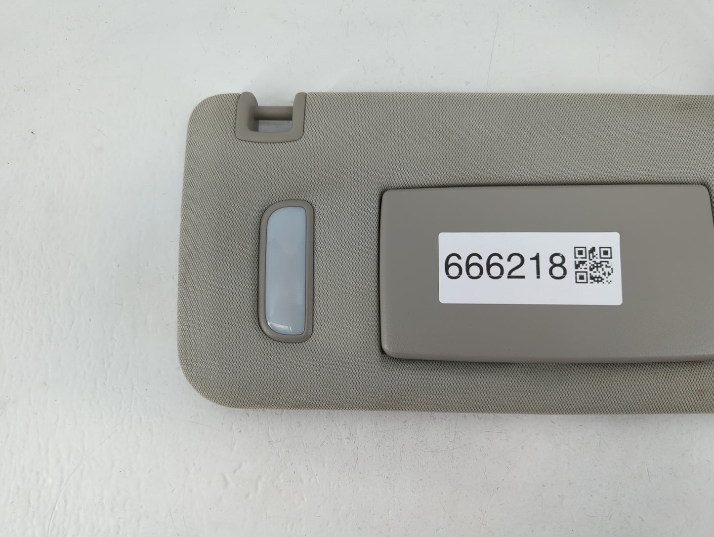 2010-2017 Chevrolet Equinox Sun Visor Shade Replacement Passenger Right Mirror Fits Fits 2010 2011 2012 2013 2014 2015 2016 