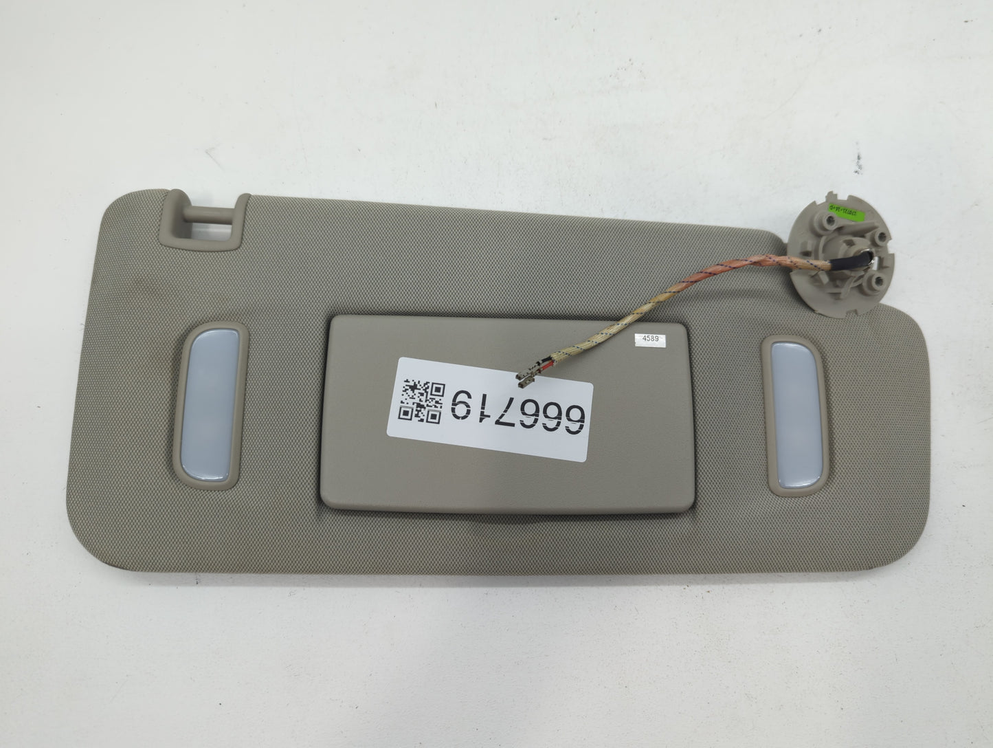 2010-2017 Chevrolet Equinox Sun Visor Shade Replacement Passenger Right Mirror Fits Fits 2010 2011 2012 2013 2014 2015 2016 