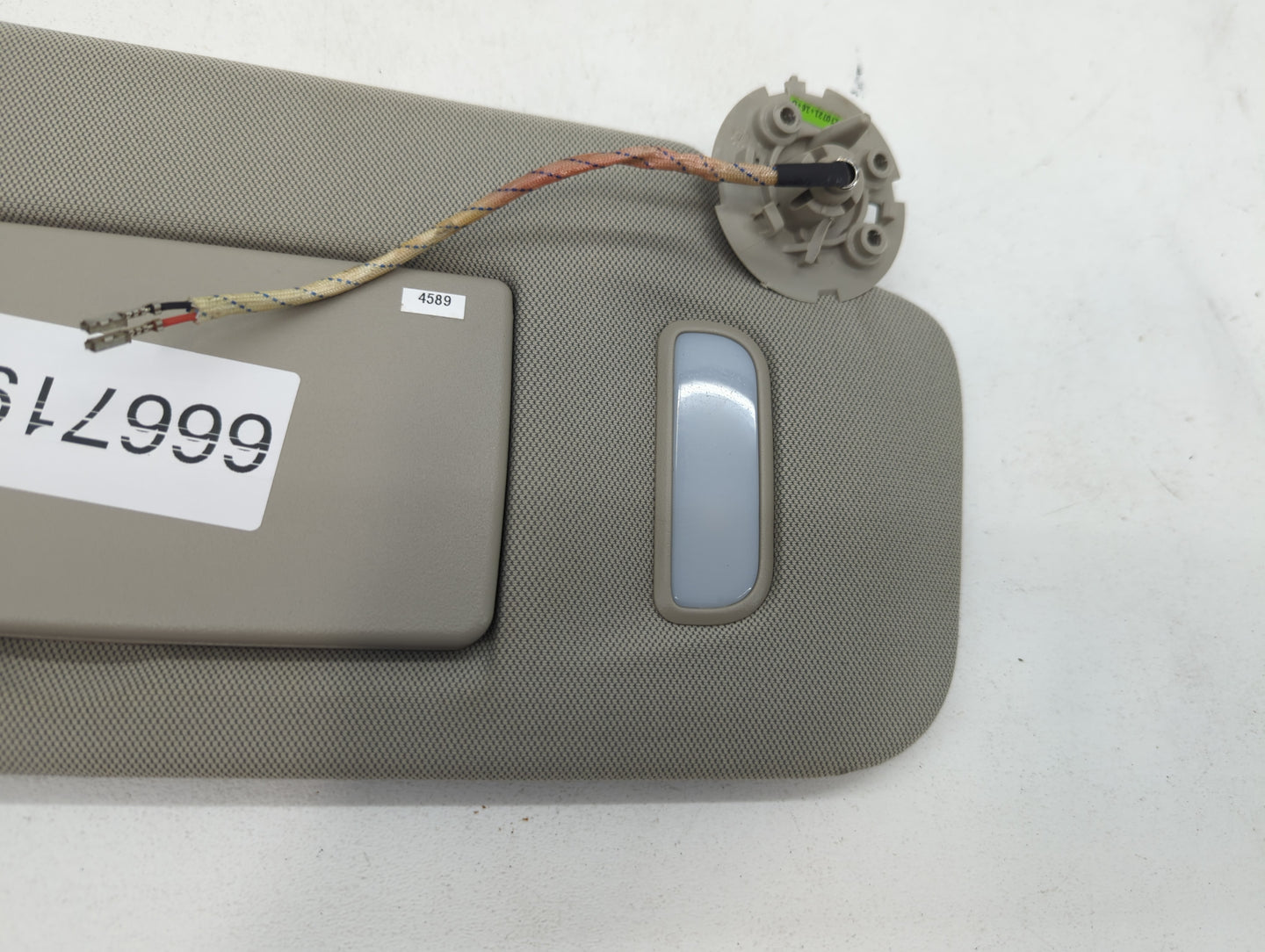 2010-2017 Chevrolet Equinox Sun Visor Shade Replacement Passenger Right Mirror Fits Fits 2010 2011 2012 2013 2014 2015 2016 