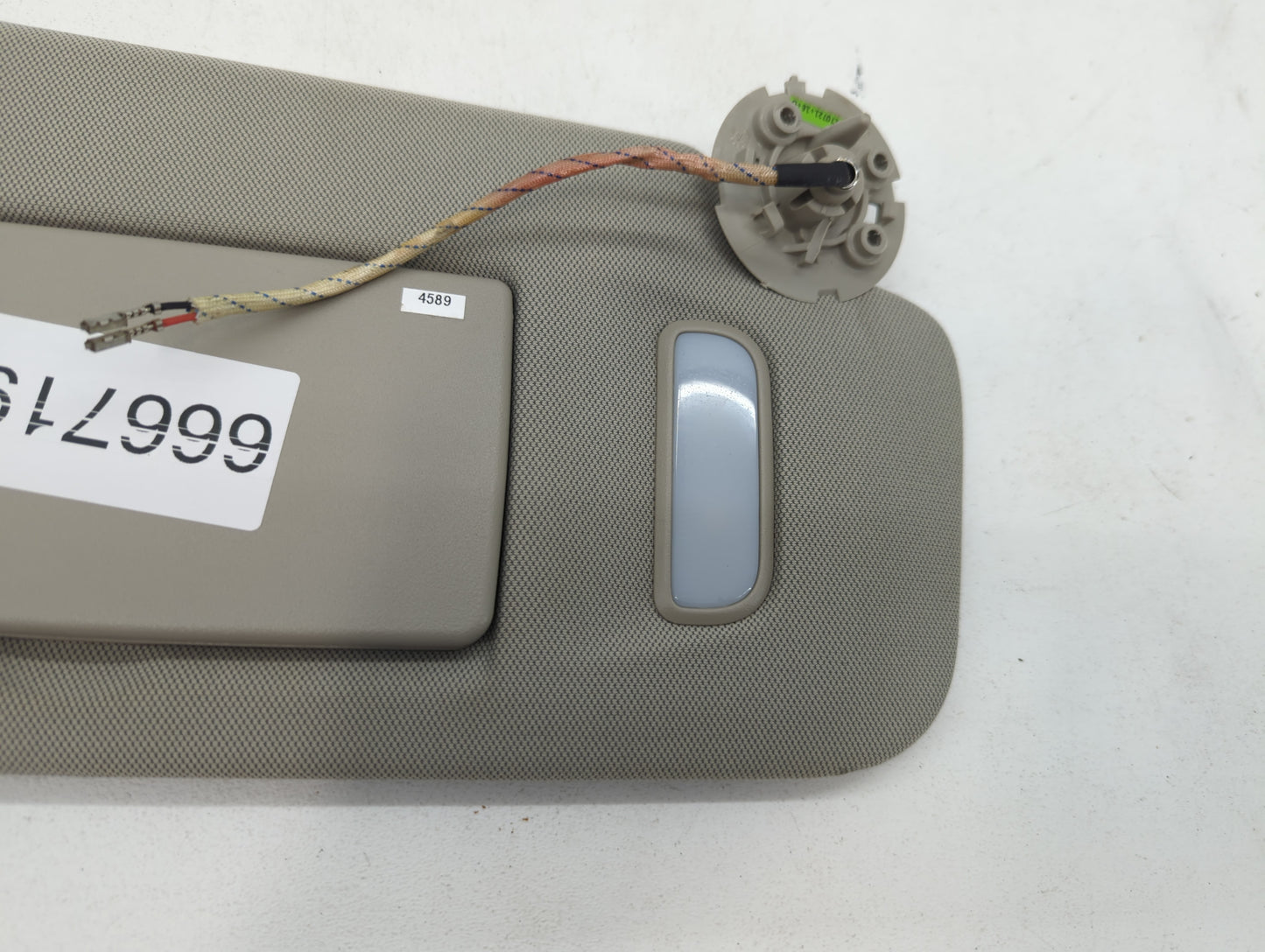 2010-2017 Chevrolet Equinox Sun Visor Shade Replacement Passenger Right Mirror Fits Fits 2010 2011 2012 2013 2014 2015 2016 