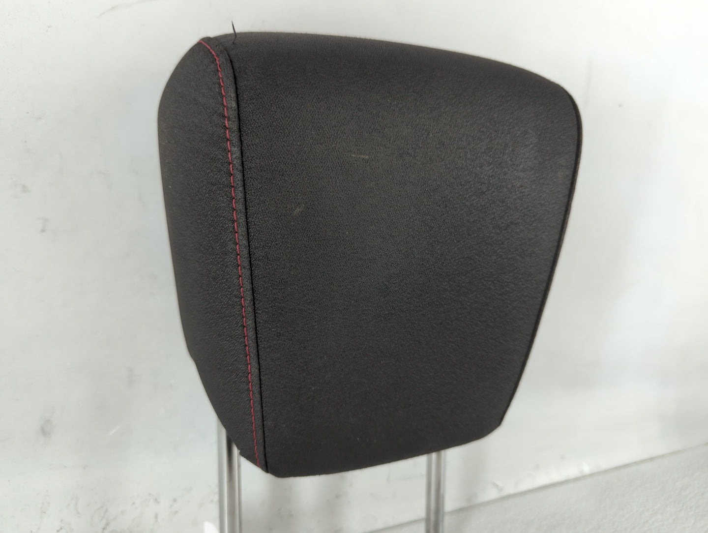 Chevrolet Equinox Headrest Head Rest Front Driver Passenger Seat Black - Oemusedautoparts1.com