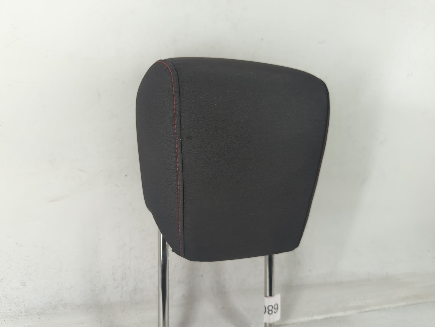 Chevrolet Equinox Headrest Head Rest Front Driver Passenger Seat Black - Oemusedautoparts1.com