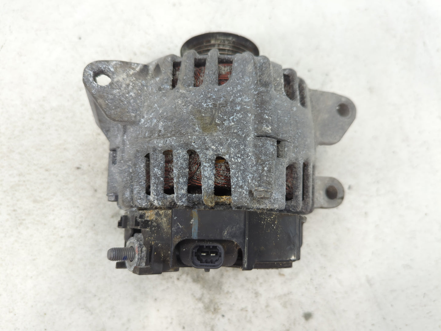 2010-2017 Chevrolet Equinox Alternator Replacement Generator Charging Assembly Engine OEM P/N:13588328 Fits OEM Used Auto Pa