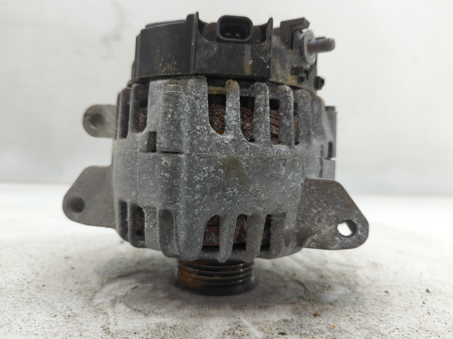 2010-2017 Chevrolet Equinox Alternator Replacement Generator Charging Assembly Engine OEM P/N:13588328 Fits OEM Used Auto Pa