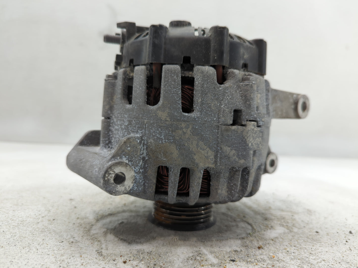 2010-2017 Chevrolet Equinox Alternator Replacement Generator Charging Assembly Engine OEM P/N:13588328 Fits OEM Used Auto Pa