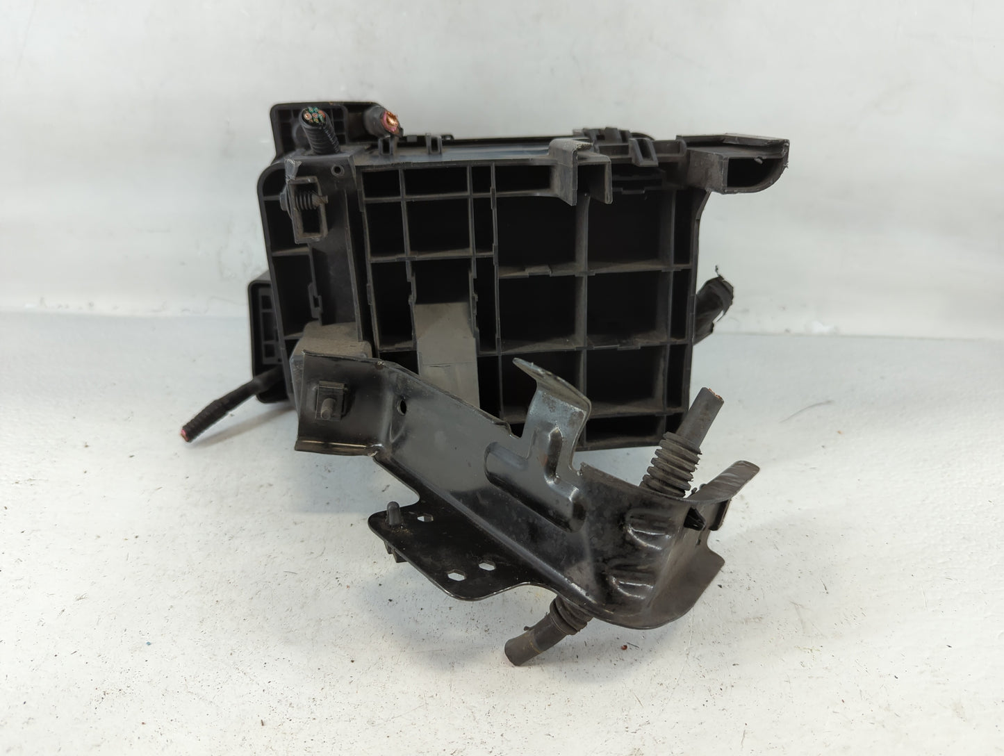 2013-2016 Chevrolet Equinox Fusebox Fuse Box Panel Relay Module P/N:22929763_01 Fits Fits 2013 2014 2015 2016 OEM Used Auto 