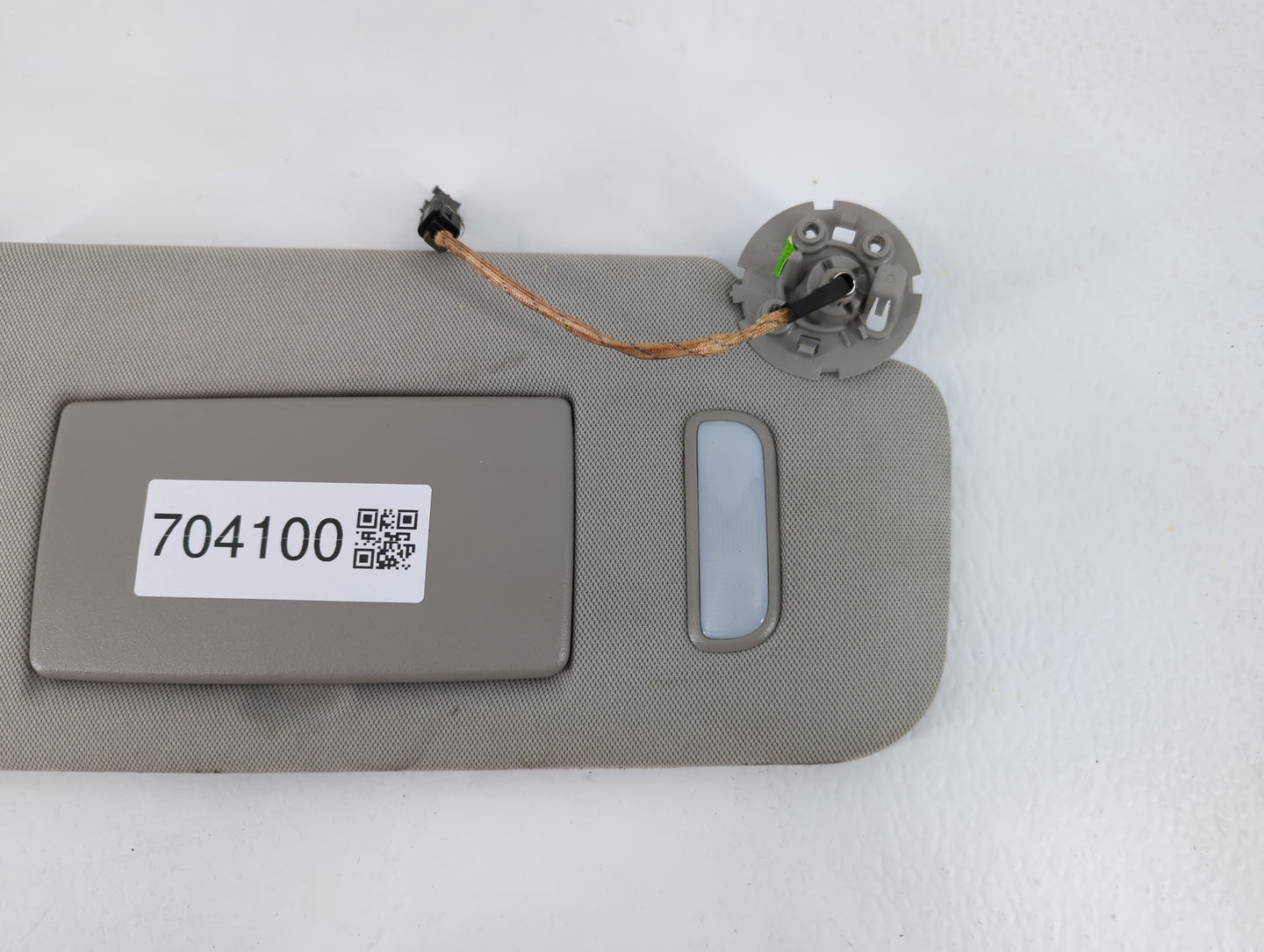 2010-2017 Chevrolet Equinox Sun Visor Shade Replacement Passenger Right Mirror Fits Fits 2010 2011 2012 2013 2014 2015 2016 