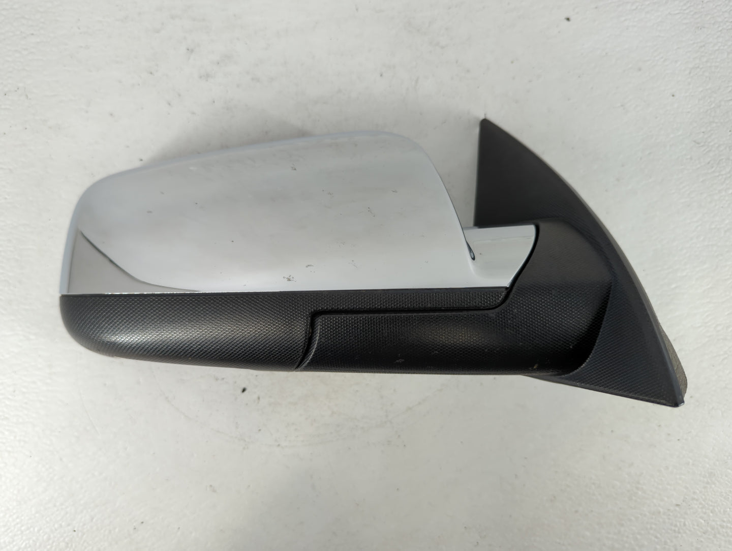 2011-2013 Chevrolet Equinox Passenger Side View Mirror - Right Door Mirror OEM Used - Oemusedautoparts1.com